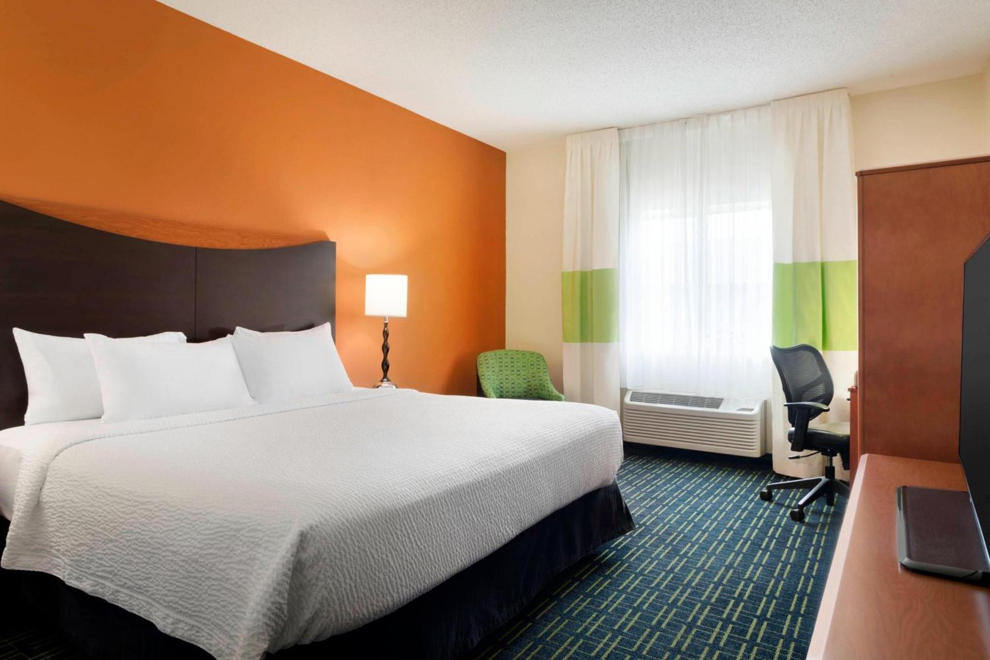 Fairfield Inn & Suites By Marriott Champaign Exterior foto